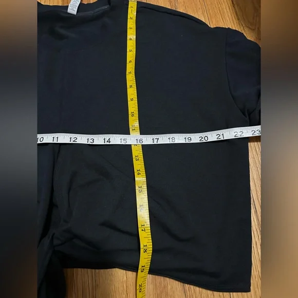 ALO Yoga Black Tie-Front Sweatshirt - Picture 6 of 6